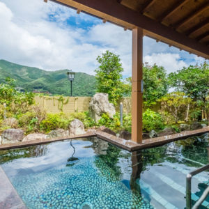 立ち湯露天「満天の湯」